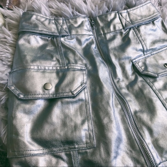 Metallic Skirt - Picture 2 of 4